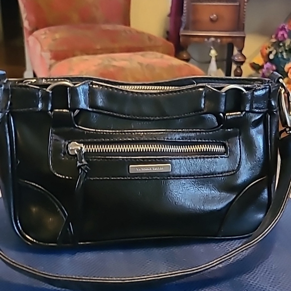 Victoria's Secret Handbags - Victoria Secret black bag. Pink lining.. L. 10"X6"X2" 10" Drop.(#1453A) GUC.